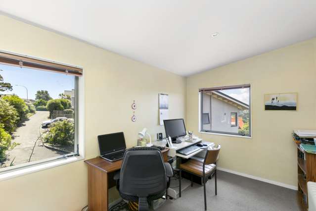 1 Atamira Close Churton Park_2