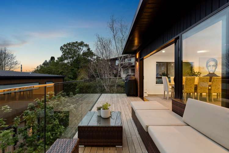 1/12 Surville Place Mairangi Bay_0