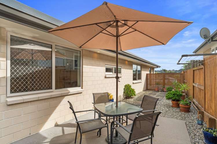 10 Furl Close Pyes Pa_13