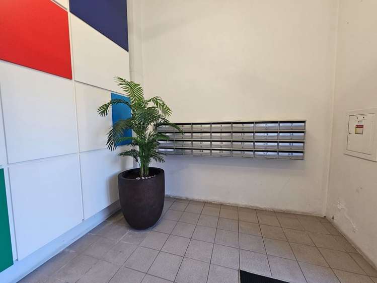 2/15 Minnie Street Eden Terrace_19