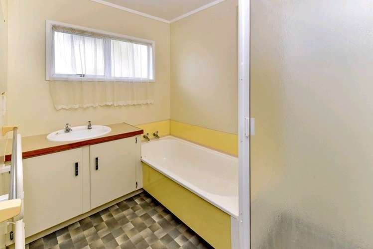 1/38 Taihiki Road Clarks Beach_7