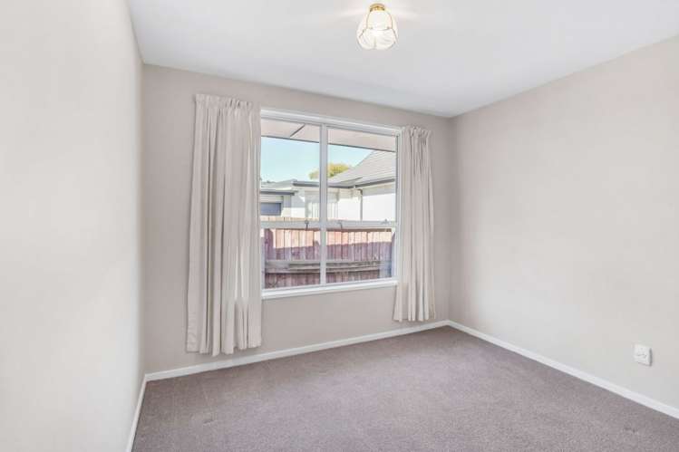 2/8 Palatine Terrace Huntsbury_12