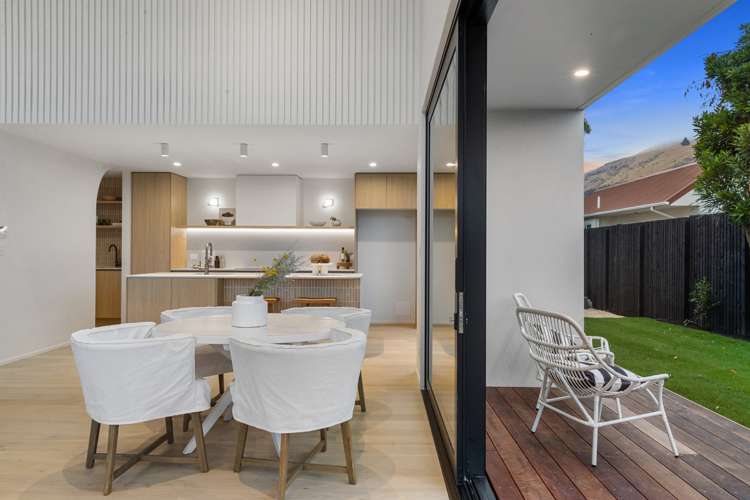 36 Colenso Street Sumner_9