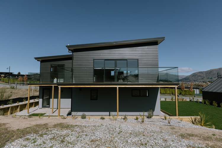 60 Kirimoko Crescent Wanaka_19