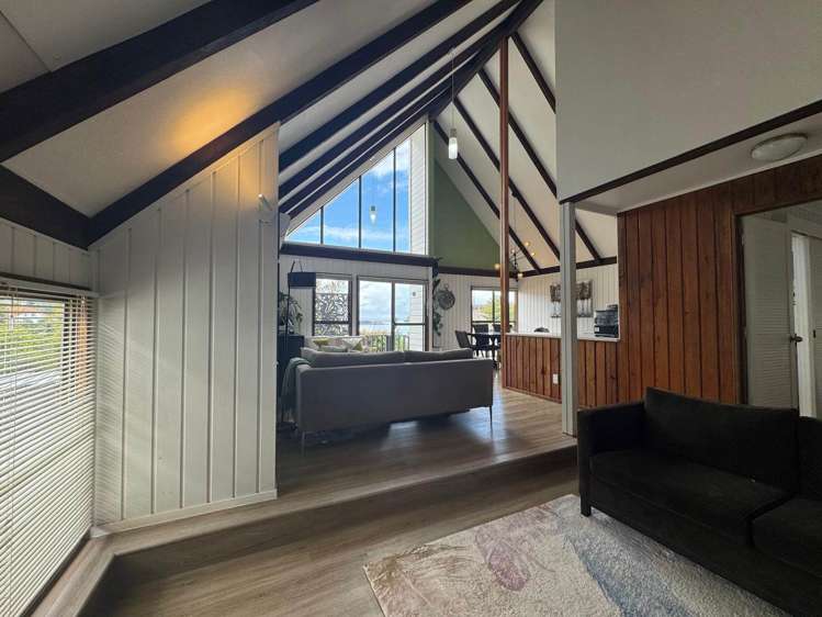 8B Himalaya Crescent Lynfield_14