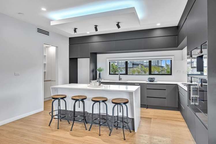 2 Headsail Drive Long Bay_5