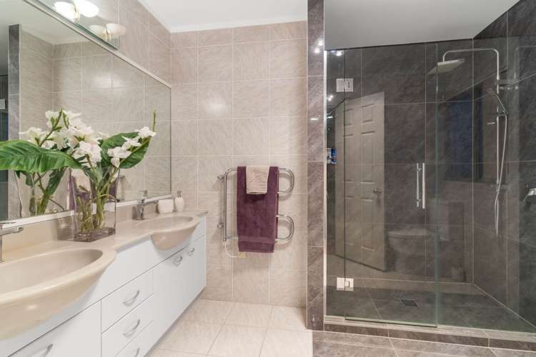 23 Lobelia Rise Goodwood Heights_15