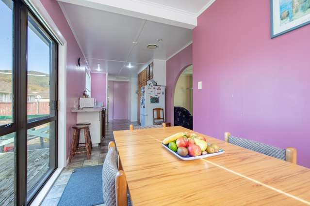 5 Strand Crescent Naenae_4