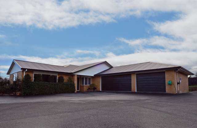 12 Orchard Grove East Taieri_2