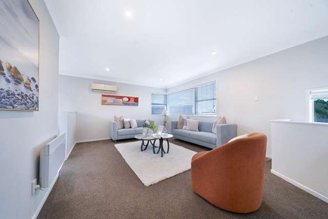 102 Tirimoana Road Te Atatu South_1