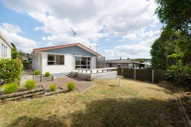 74 Amanda Avenue_1
