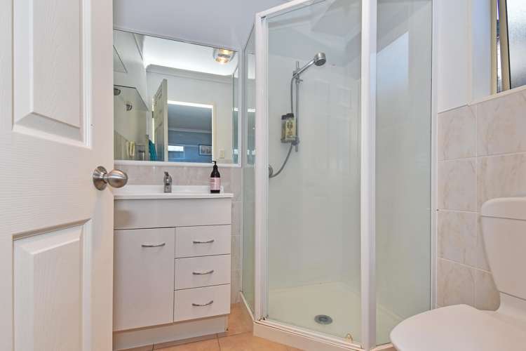 8 Wairere Road The Gardens_12