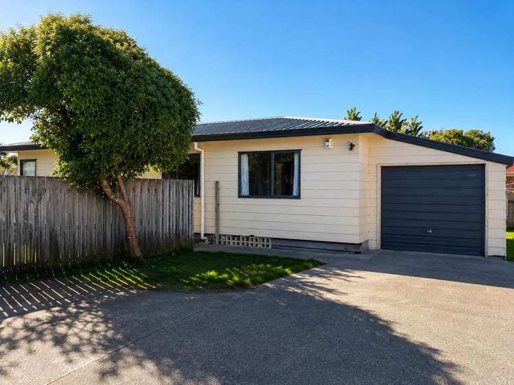 56B Sutton Crescent Papakura_16