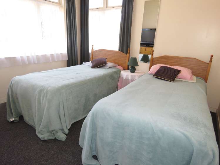 10 Broadway Reefton_8