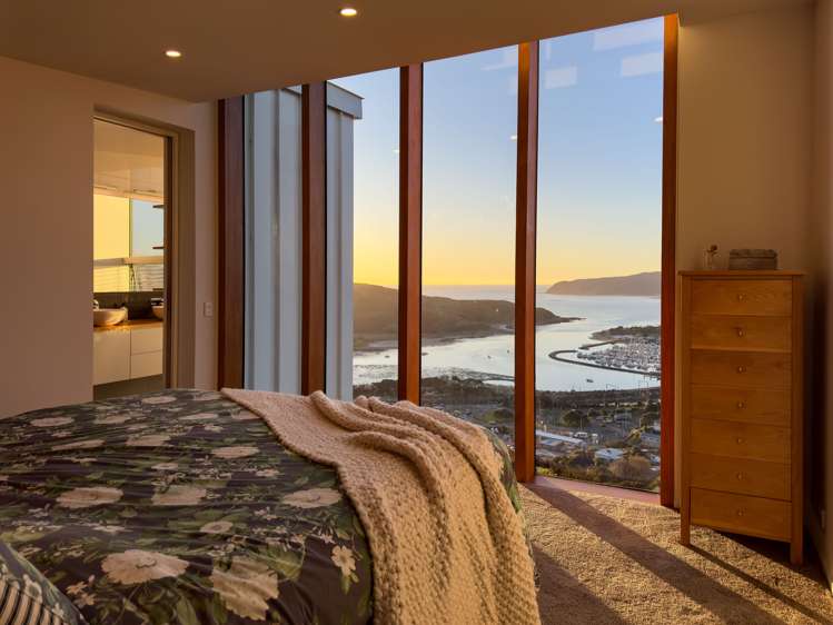 10 Seascape View Paremata_14