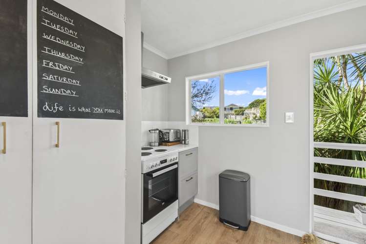 1297B Whangaparaoa Road_5