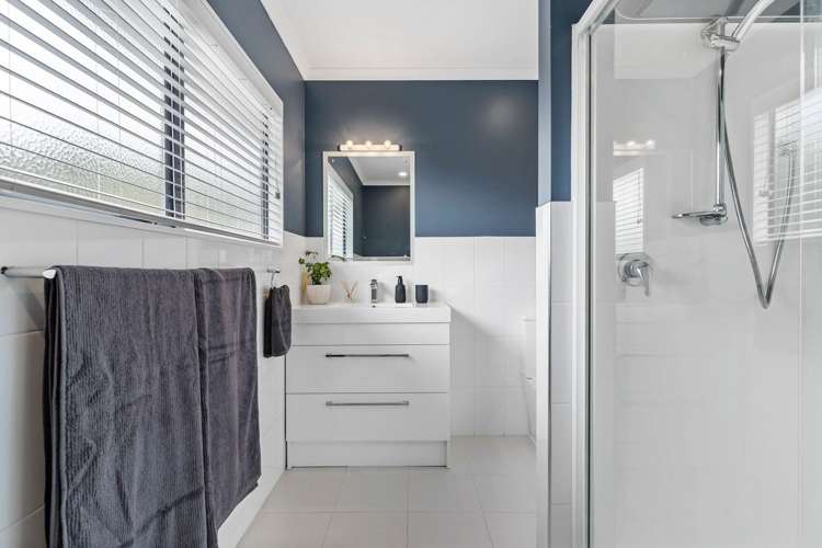 8 Toomer Place Beachlands_15