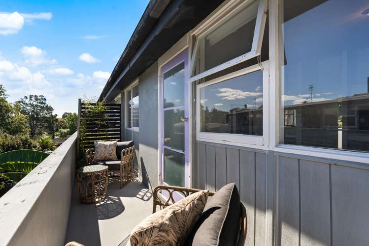 8/11 Don Croot Street Morningside_1