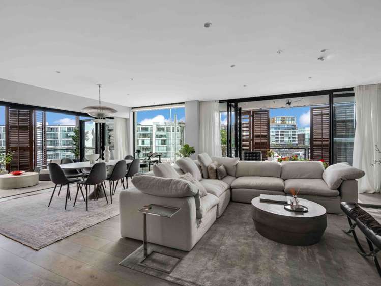 301/121 Customs Street West 10015_2