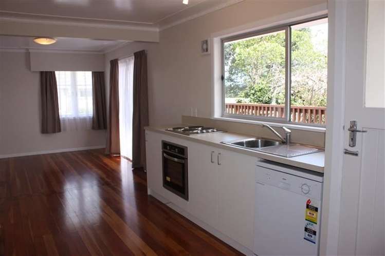 37 Vodanovich Road Te Atatu South_9