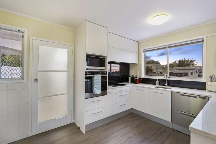 7a Tower Hill Stanmore Bay_5