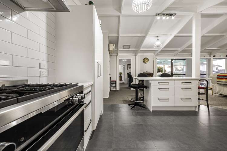 2 Charles Prevost Drive The Gardens_15