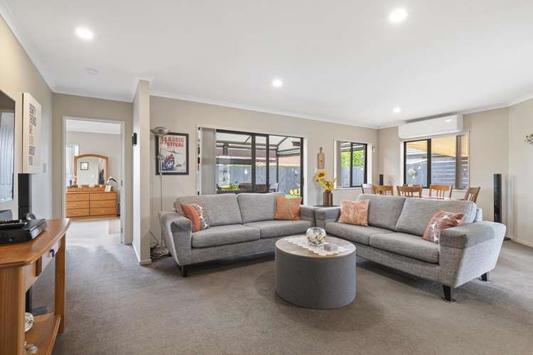 9 Woodcroft Way Pukekohe_3