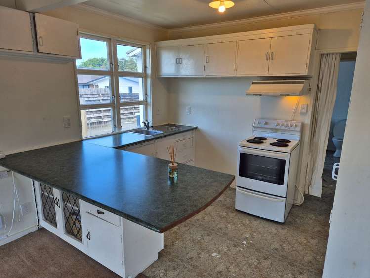 6 Kebbell Avenue Levin_8