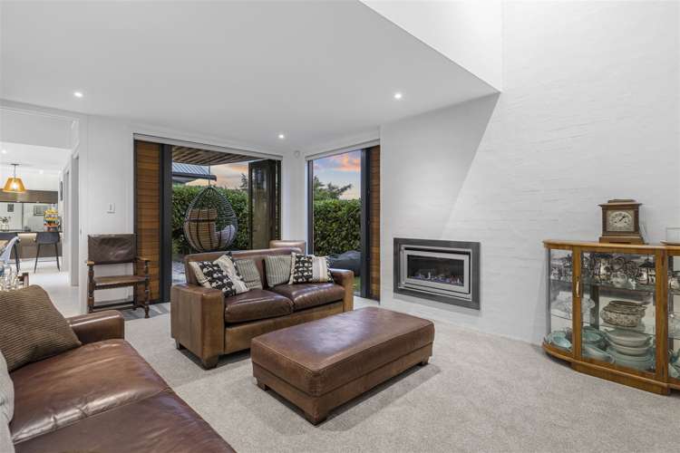 11 Tuatini Place Long Bay_11