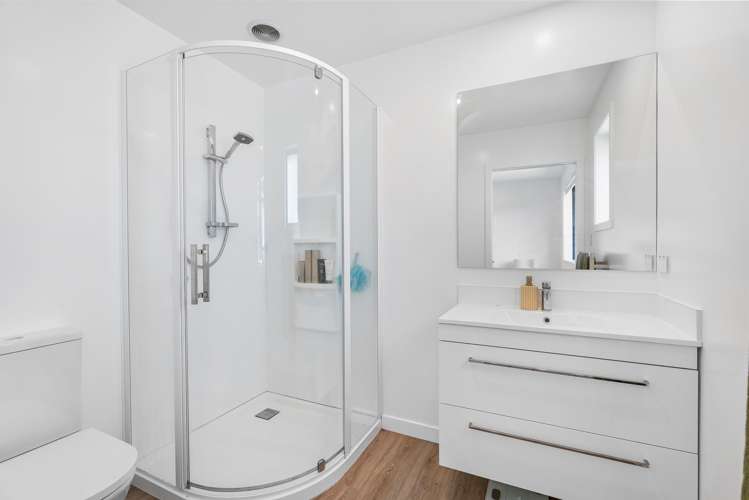 115 Kaurinui Crescent One Tree Point_19