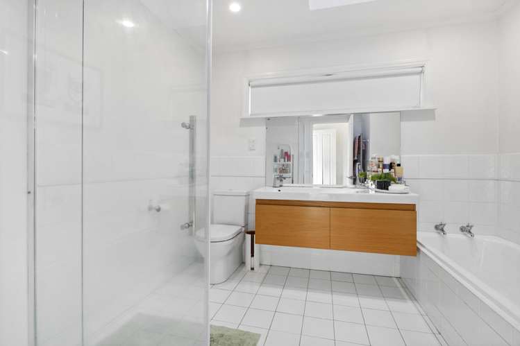 70 Selwyn Crescent Forrest Hill_15