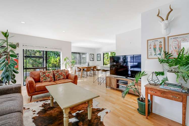 2/8 Heatherleigh Rise Northcross_6