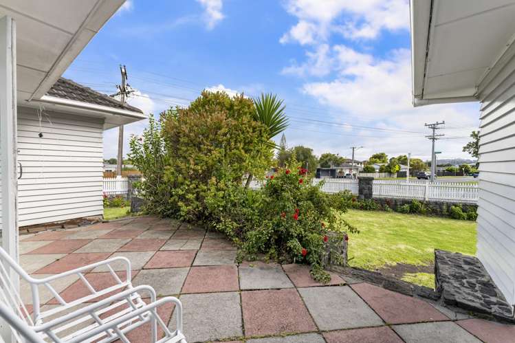 107 Taylor Road Mangere Bridge_11