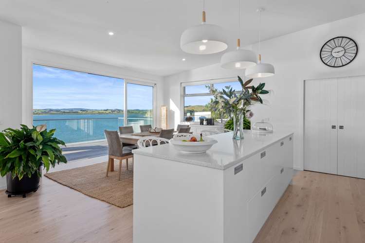 170 Beach Road Onerahi_8