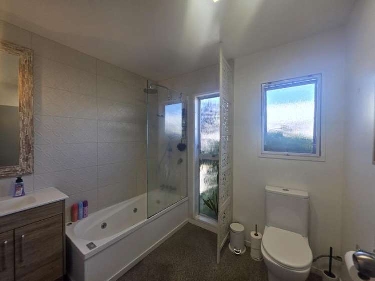 2/38 Leander Street 11229_7