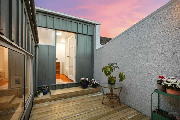 2/21 Howard Road Northcote_19