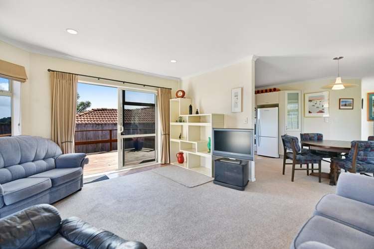 38 Elan Place Stanmore Bay_6