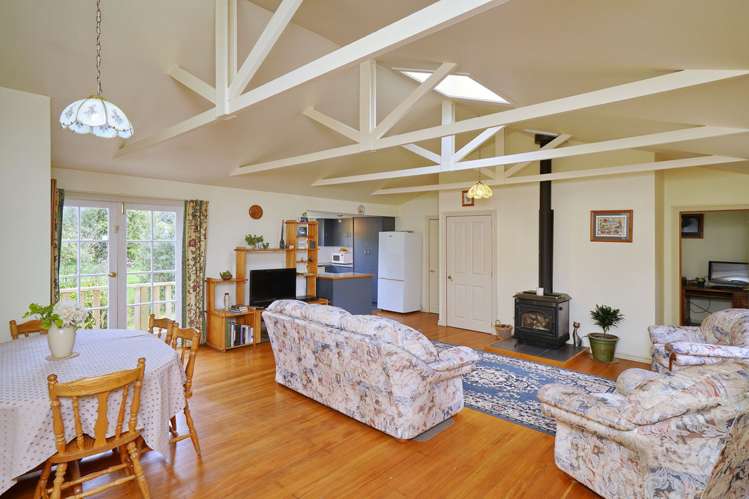 1659 Cust Road Cust_3