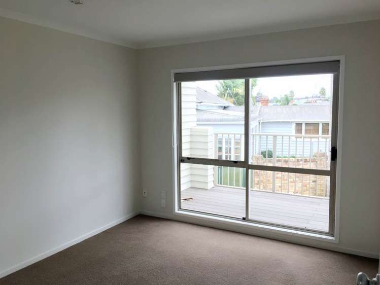 24n Mount Smart Road Royal Oak_5