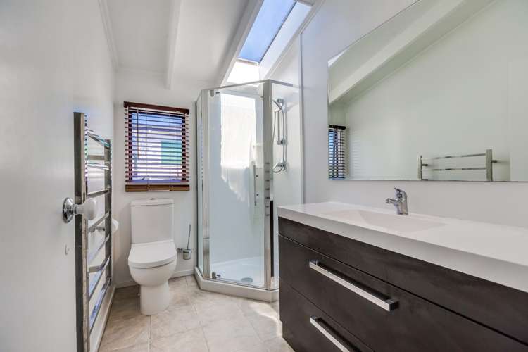 10/4 Taylor Street Blockhouse Bay_11