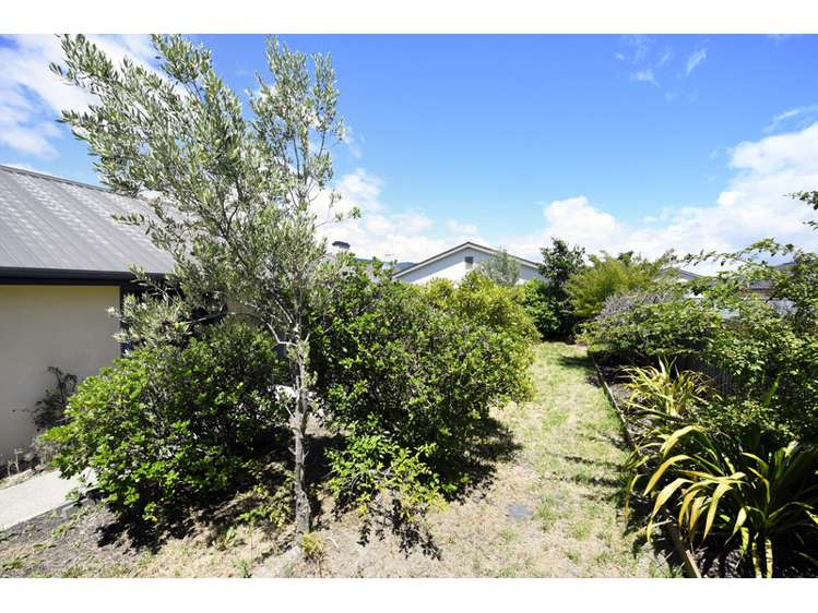 16 Holcroft Place Stoke_14