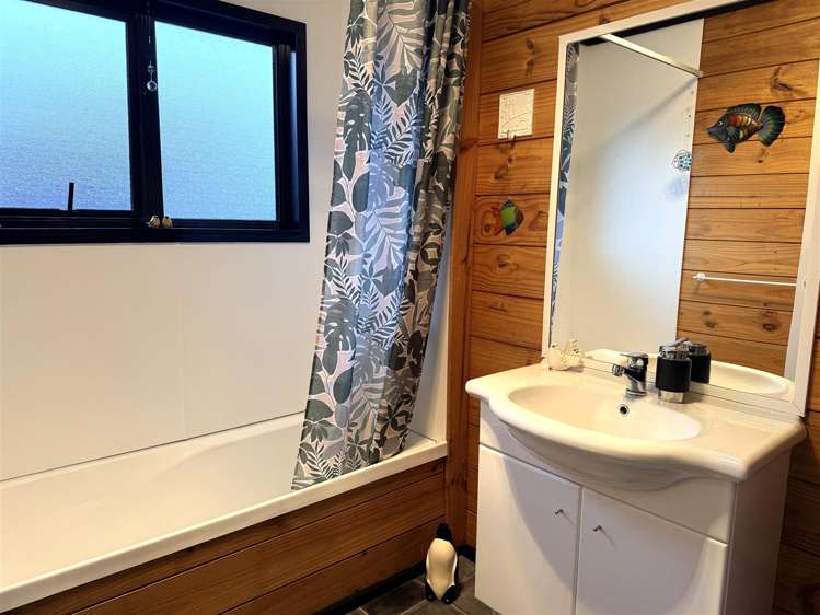 2 Jamieson Road Karoro_27