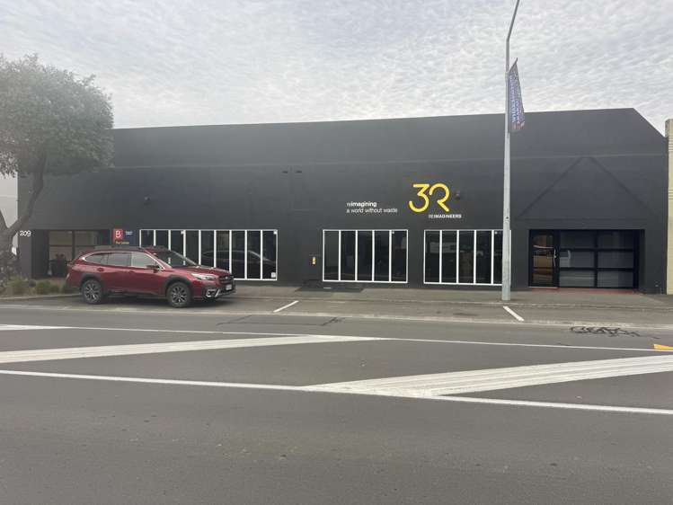 209 Karamu Road North_0