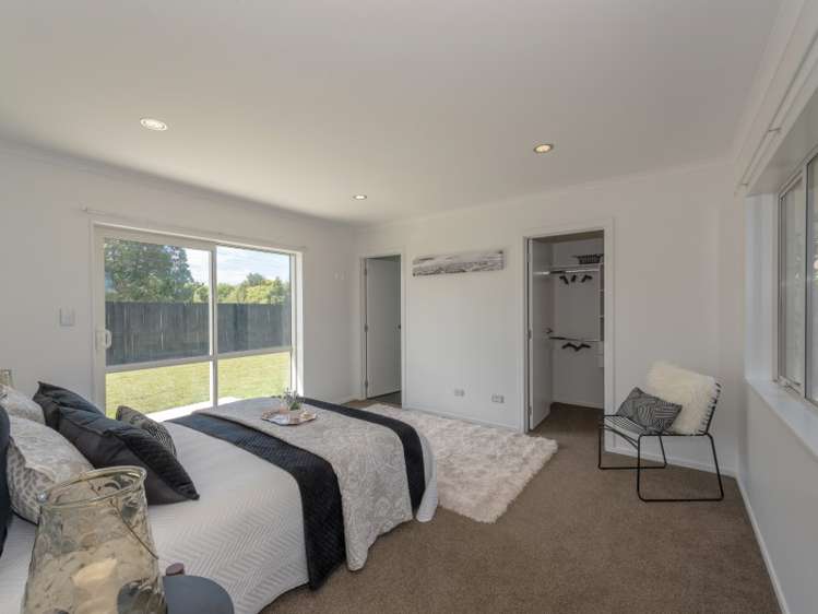 208 Saint James Drive Huntington_7