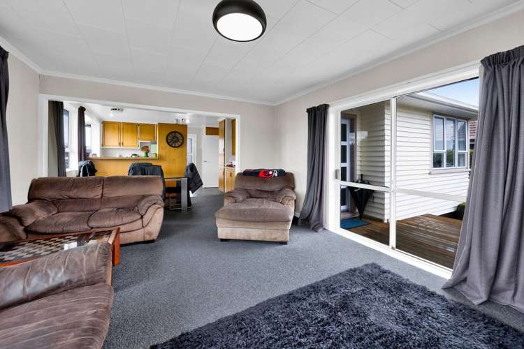 2 Albert Street Hawera_5