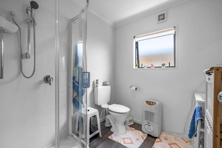 167 Mahia Road Wattle Downs_15