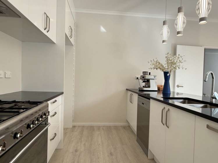 10 Franheim Crescent Orewa_8