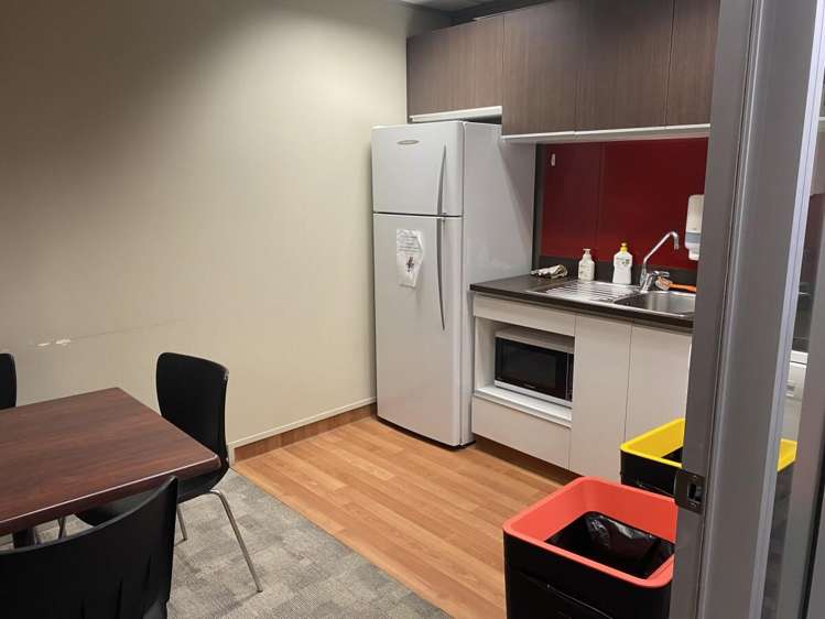 suite 3, 18 Anzac Street Takapuna_5