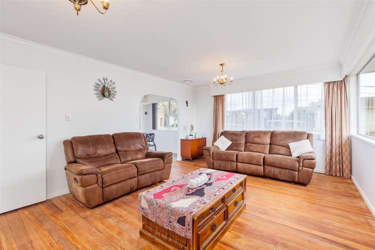 57 Fairmount Road Titirangi_11