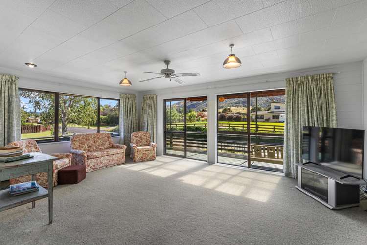 1 Cynthia Crescent Te Aroha_2